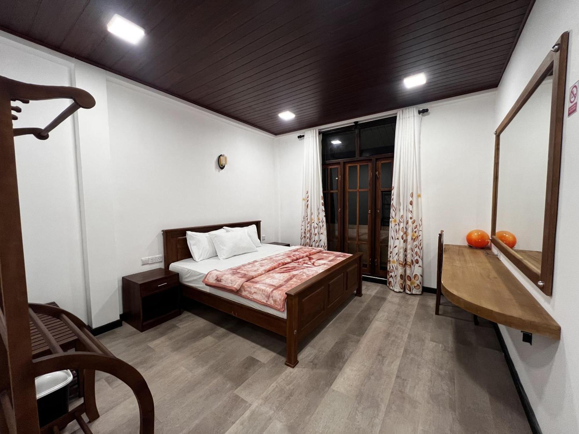 Promax Villa Нувара-Элия Экстерьер фото