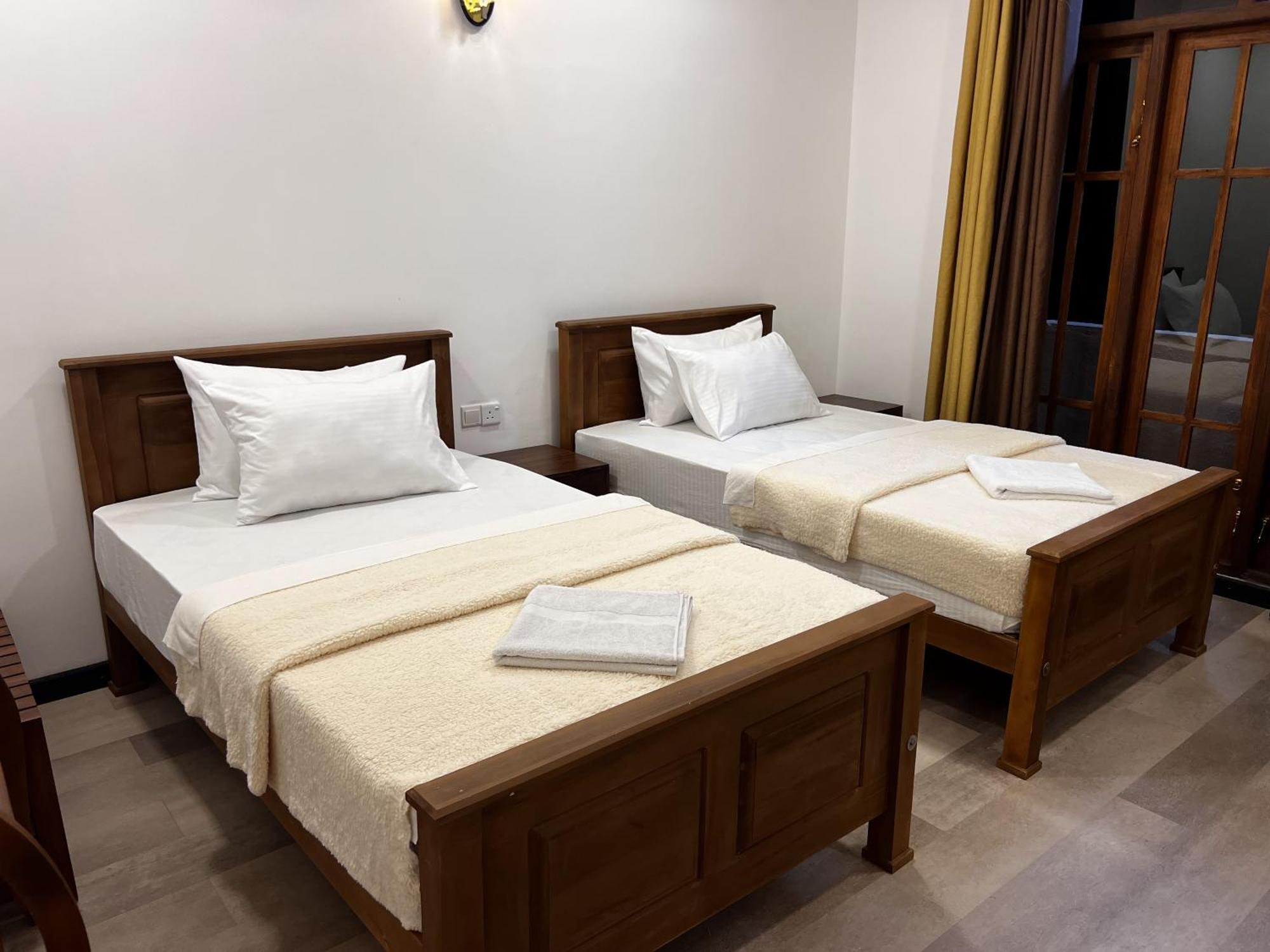 Promax Villa Нувара-Элия Экстерьер фото